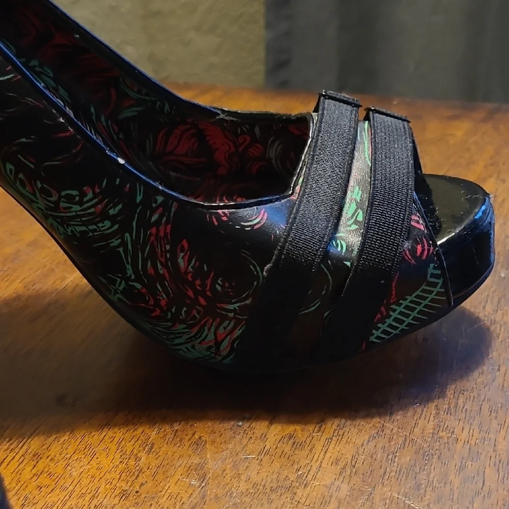 Iron Fist Black and Red Patterned Heels - Picture 3 of 11